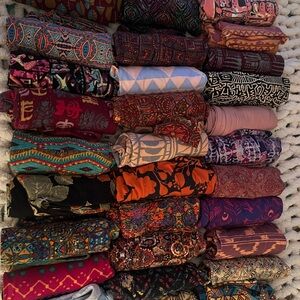 Lot of LuLaRoe OS Leggings - 30 leggings